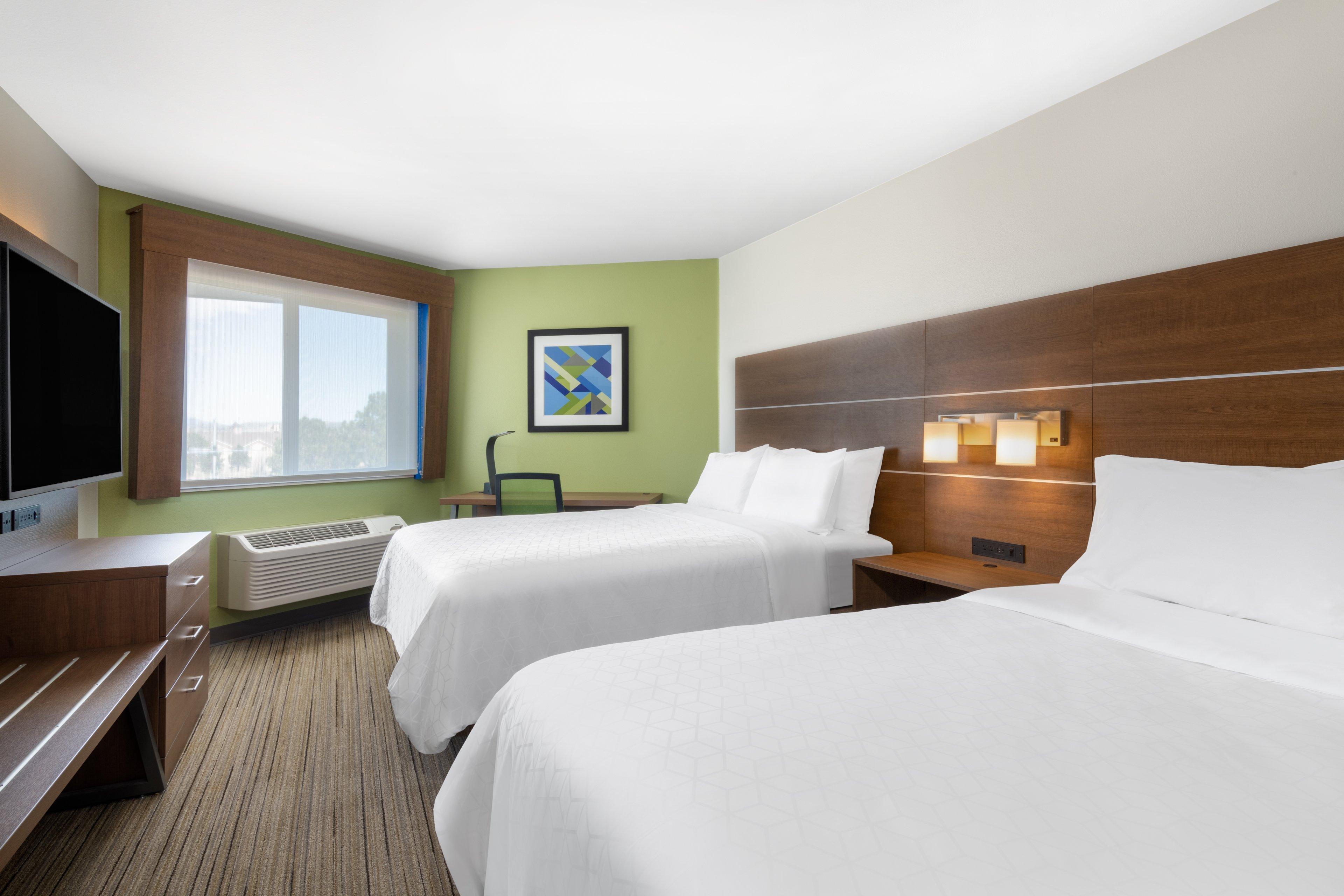 Holiday Inn Express & Suites Colorado Springs-Airport By Ihg Exterior photo