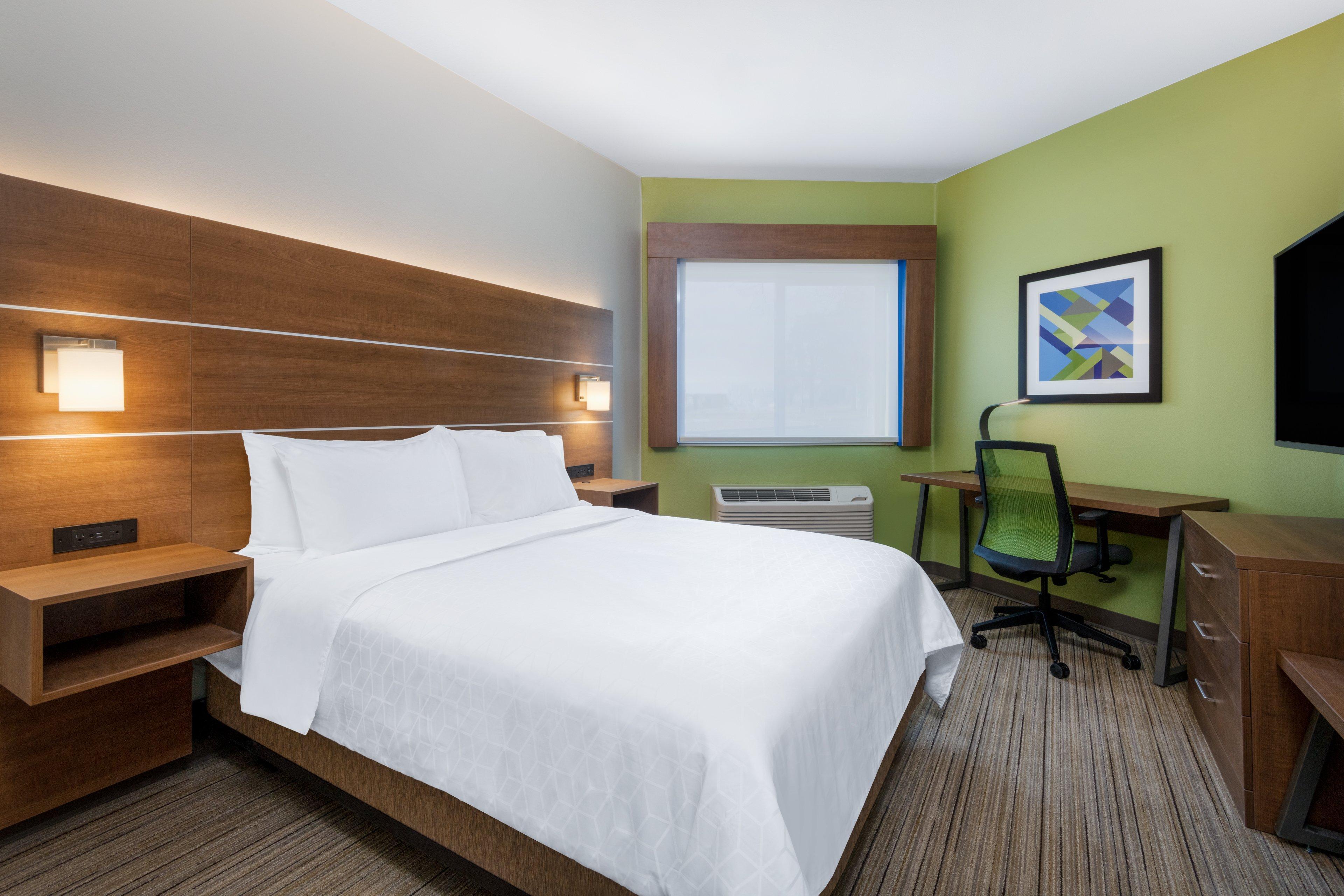 Holiday Inn Express & Suites Colorado Springs-Airport By Ihg Exterior photo